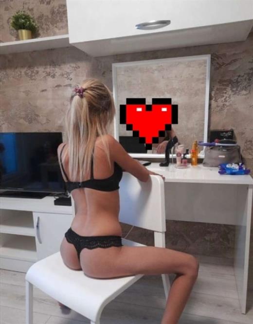 Parti kızı Elsalouise escort ile Beypazarı'de İlk seks