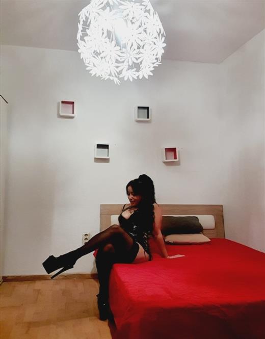 Seksi yerel escort Valezake Escort Ankara Bayan